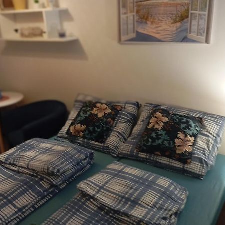 Pokoje Goscinne U Aleksandry Hel Kamer foto