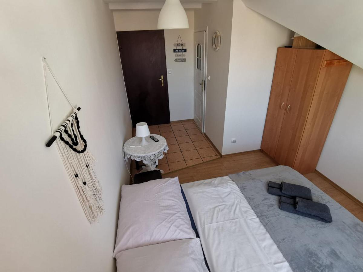 Pokoje Goscinne U Aleksandry Hel Buitenkant foto