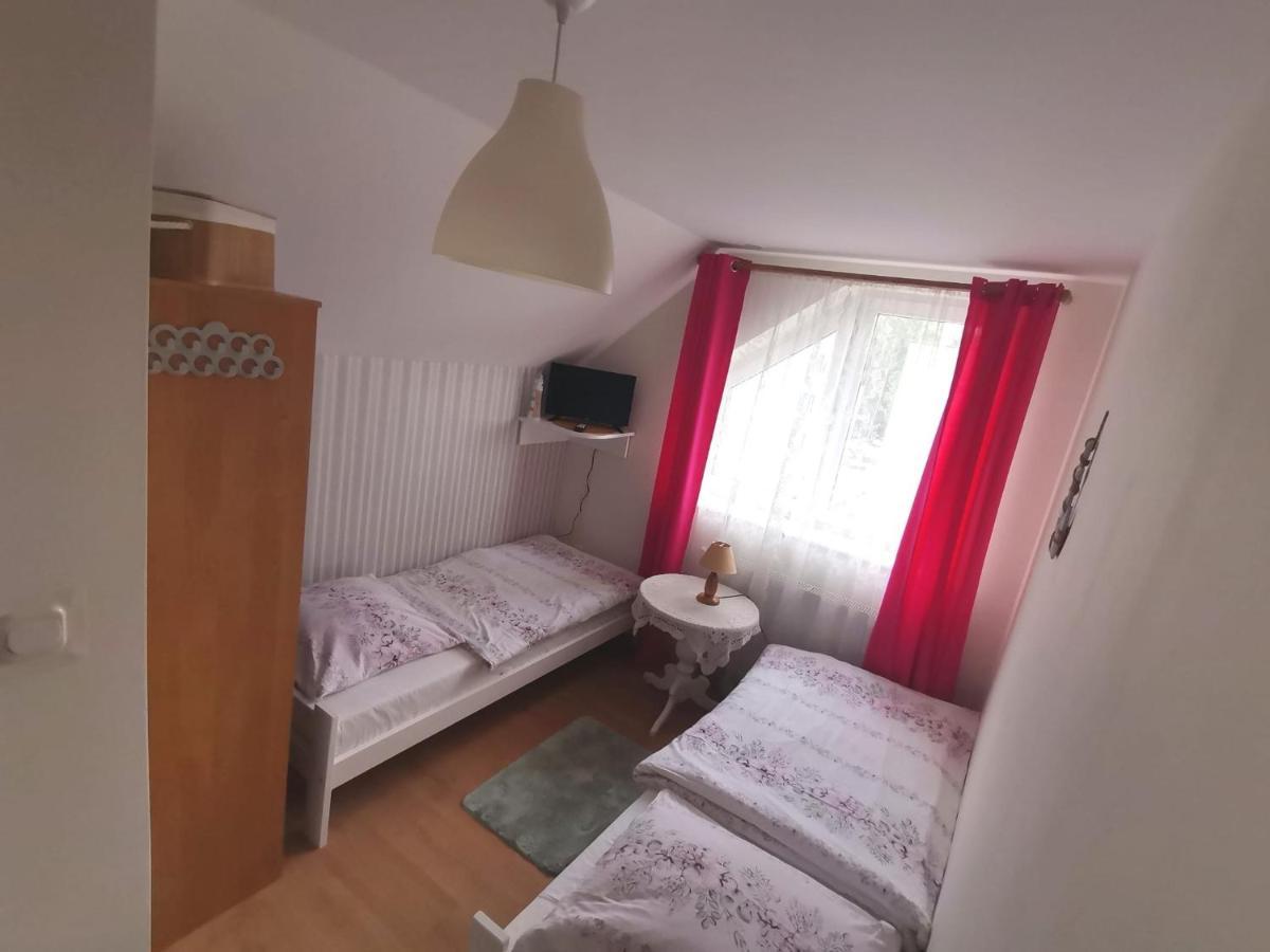 Pokoje Goscinne U Aleksandry Hel Buitenkant foto